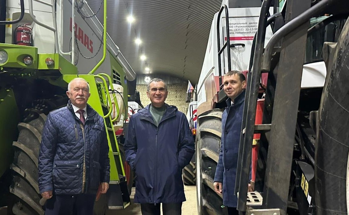Николай Федоров посетил агрофирму в Красноармейском муниципальном округе Чувашской Республики