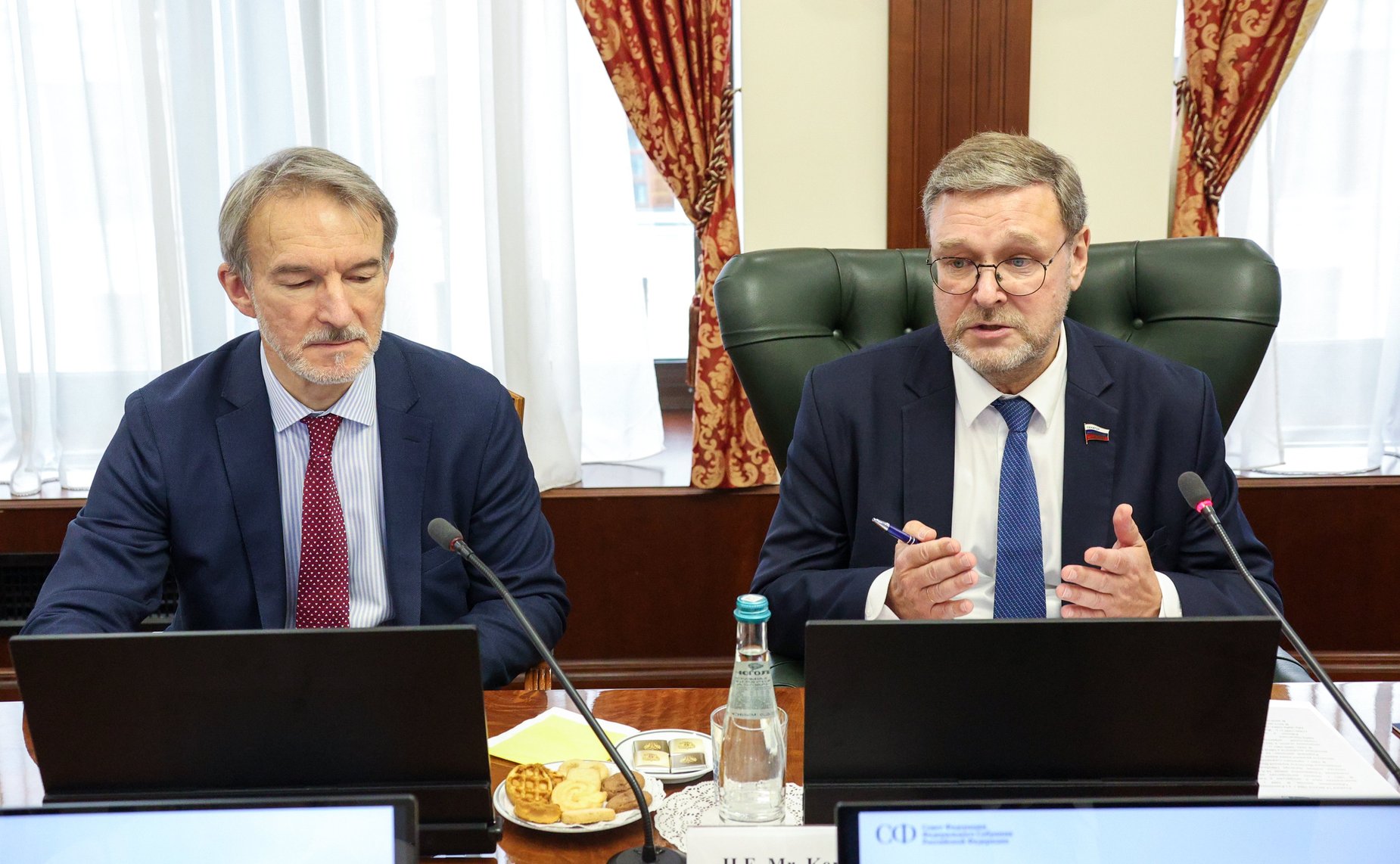 Встреча заместителя Председателя Совета Федерации Константина Косачева с Чрезвычайным и Полномочным Послом Исламской Республики Пакистан в Российской Федерации Файсалом Ниазом Тирмизи