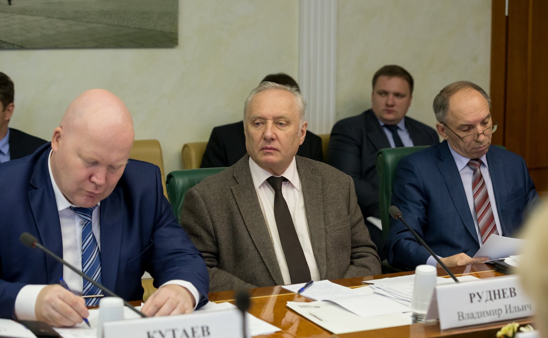 «Круглый стол» на тему «Совершенствование механизма избрания и продления заключения под стражу, залога и иных мер пресечения»