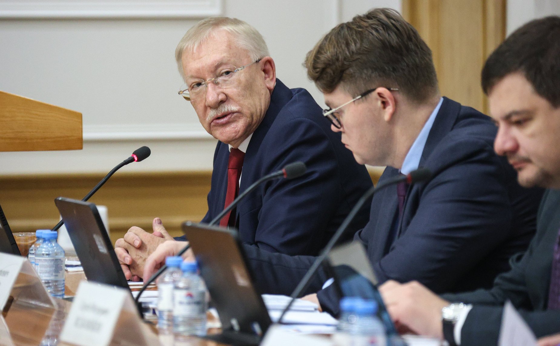 Круглый стол Комитета СФ по Регламенту и организации парламентской деятельности на тему «О сводном докладе о государственном контроле (надзоре), муниципальном контроле в РФ в 2023 году»