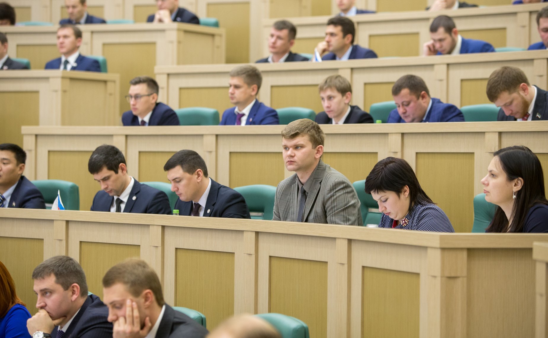 Заседание Палаты молодых законодателей