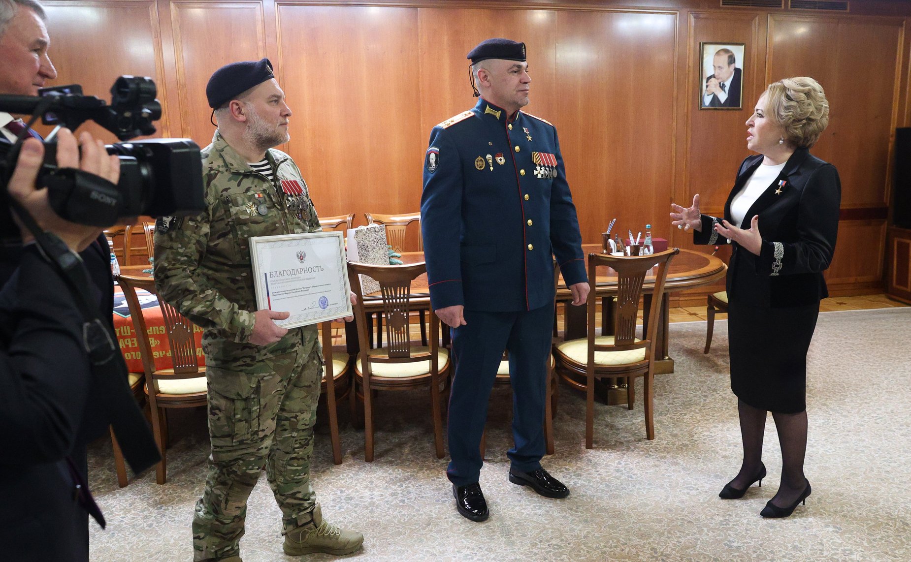 Валентина Матвиенко встретилась с офицерами разведывательно-штурмовой бригады «Ветераны» Добровольческого корпуса МО РФ