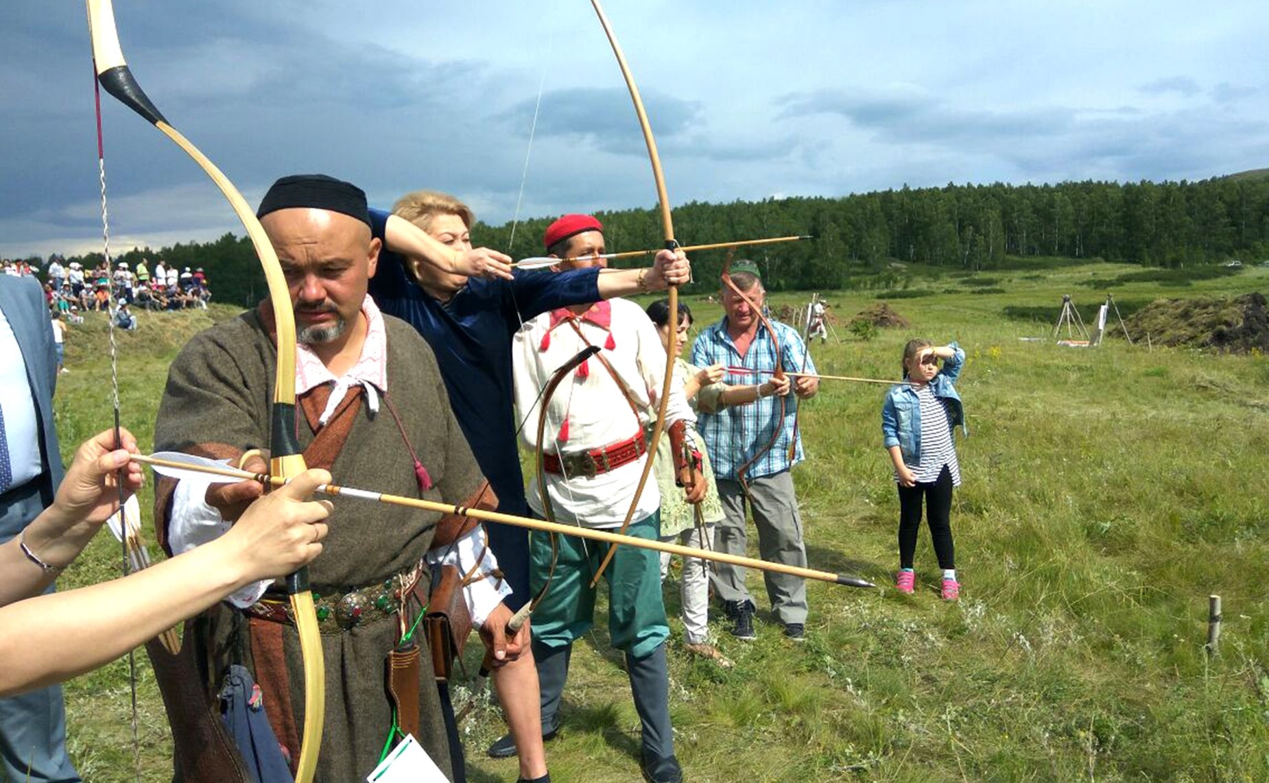 Международный фестиваль конно-верховой стрельбы и стрельбы из лука «Мэргэн уксы» («Меткий стрелок») в Башкортостане