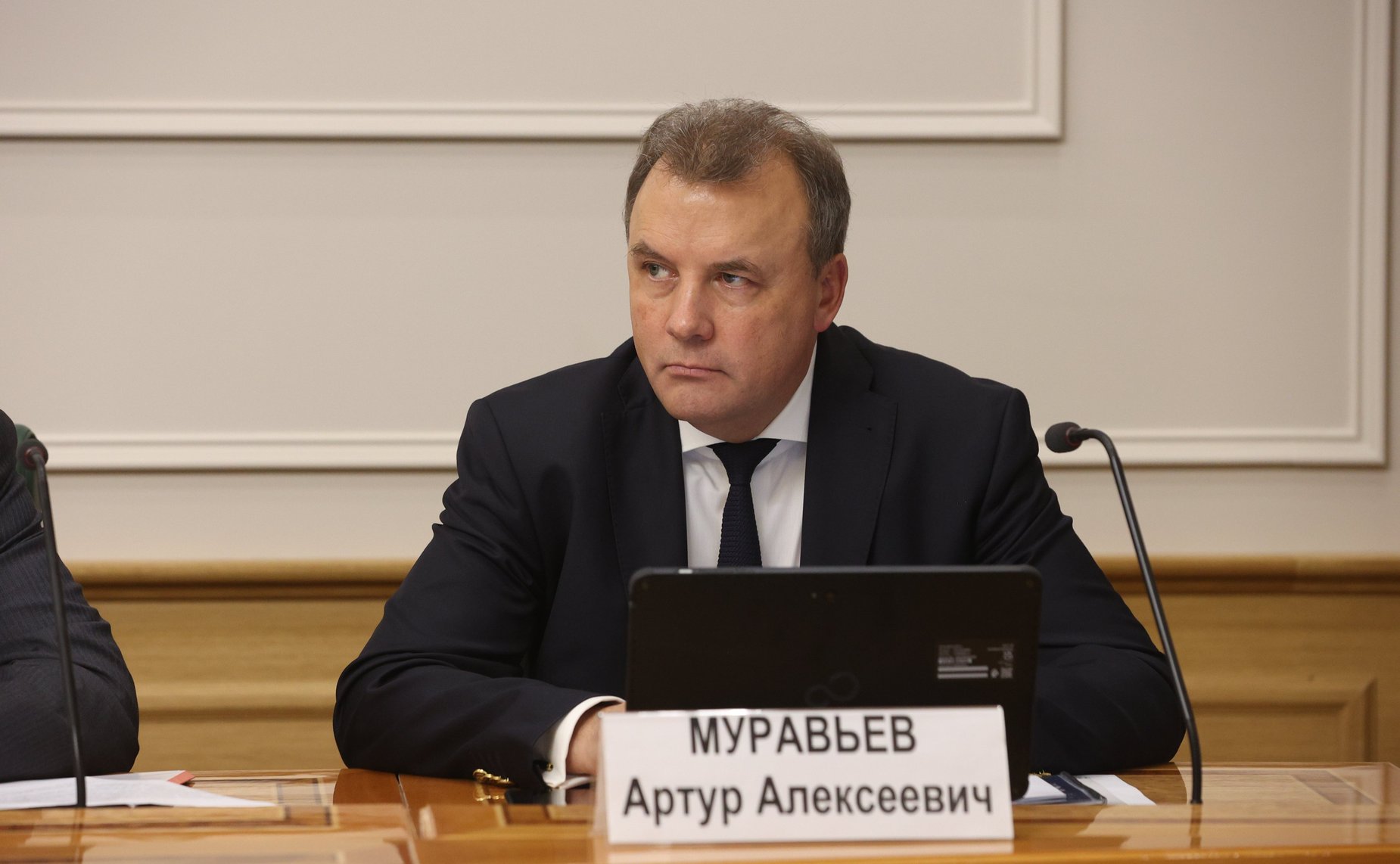 Артур Муравьев