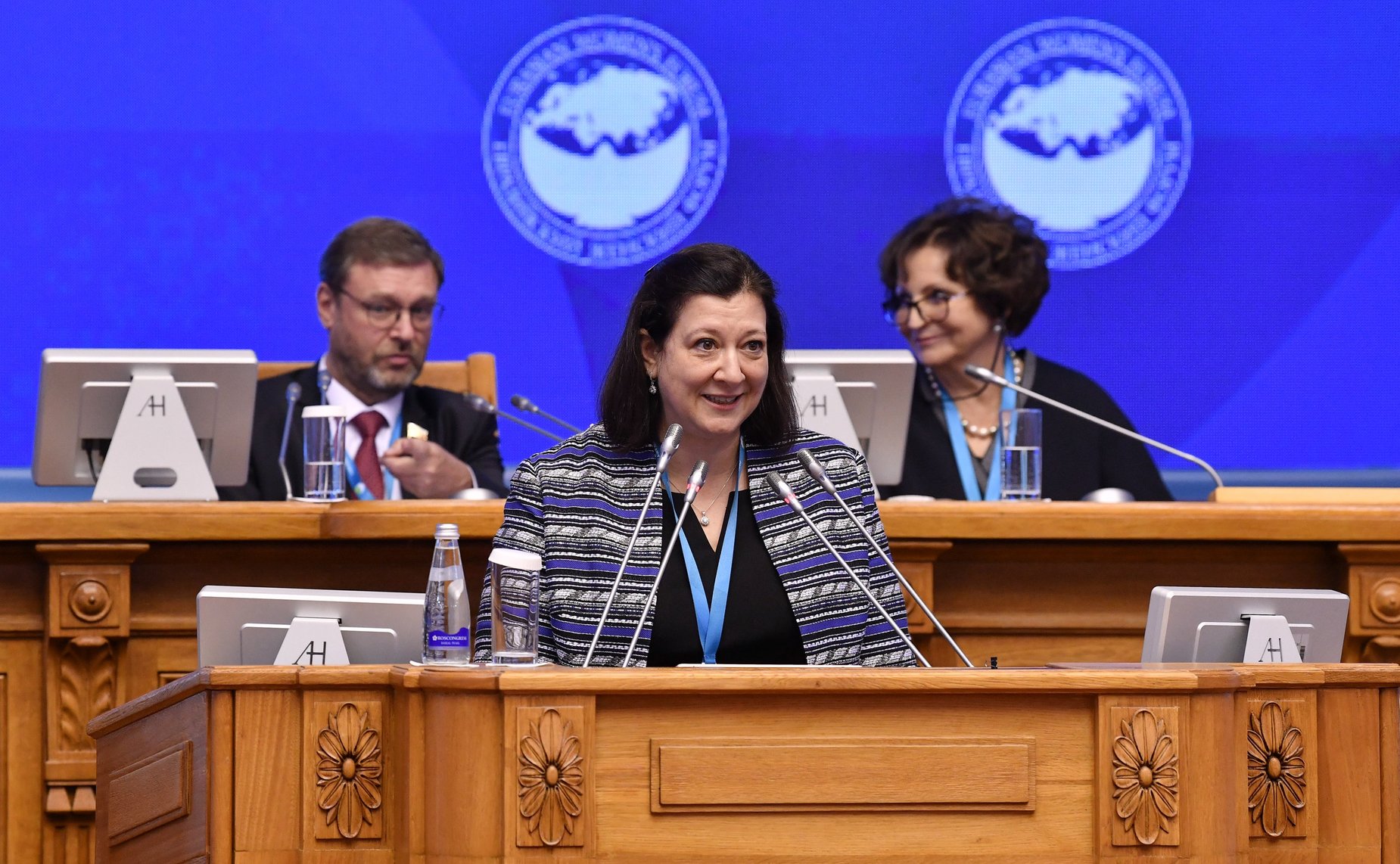 Пленарное заседание – межпарламентского диалога «Миссия женщин в развитии дипломатии мира и доверия»