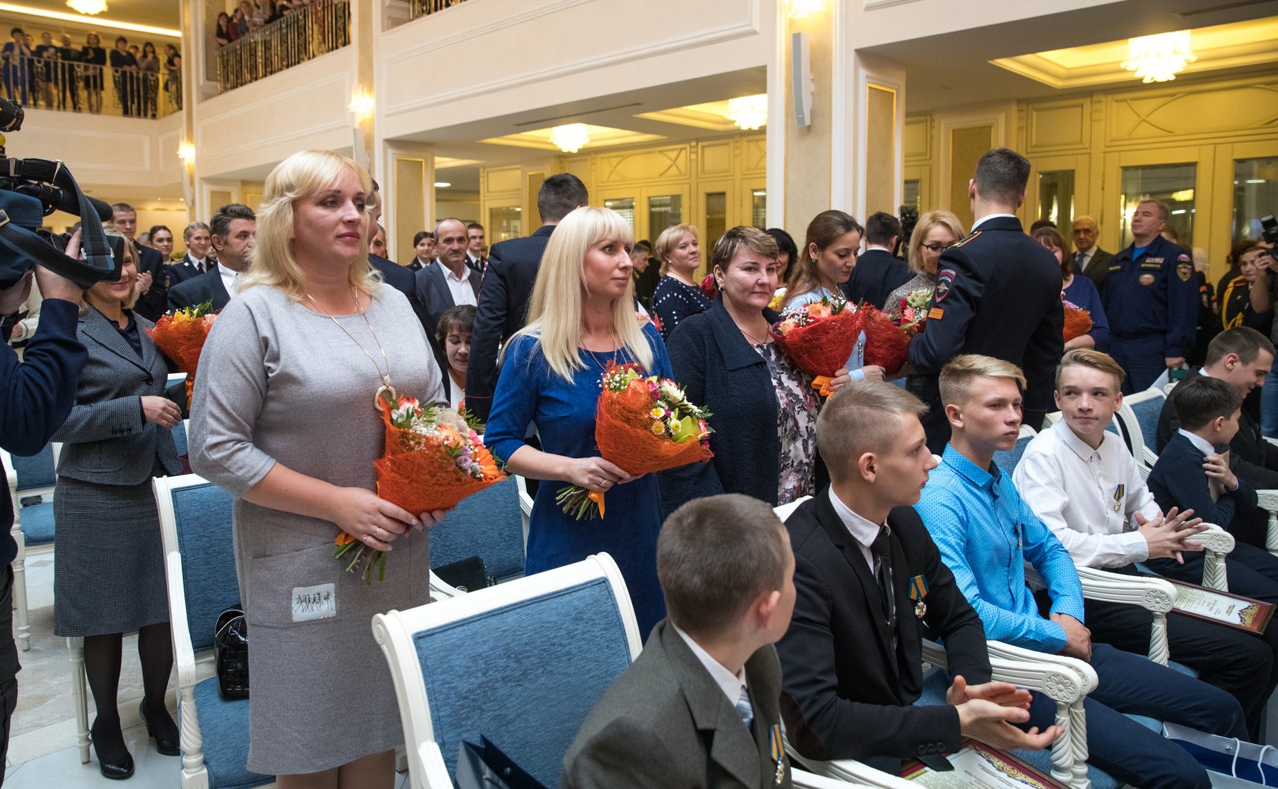 Торжественная церемония награждения и чествования детей и подростков, проявивших личное мужество в экстремальных ситуациях