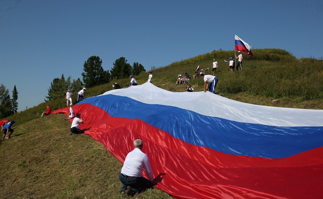 Татьяна Гигель в ходе поездки в регион приняла участие в торжественном открытии районного стадиона «Олимп»