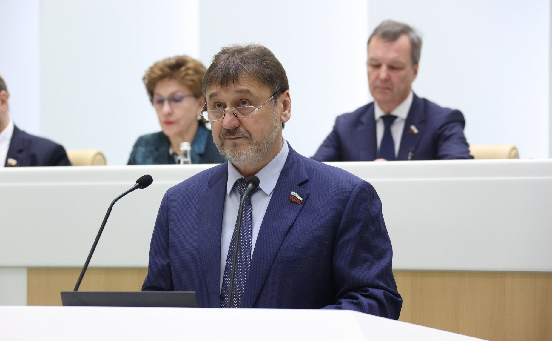 Владимир Лебедев