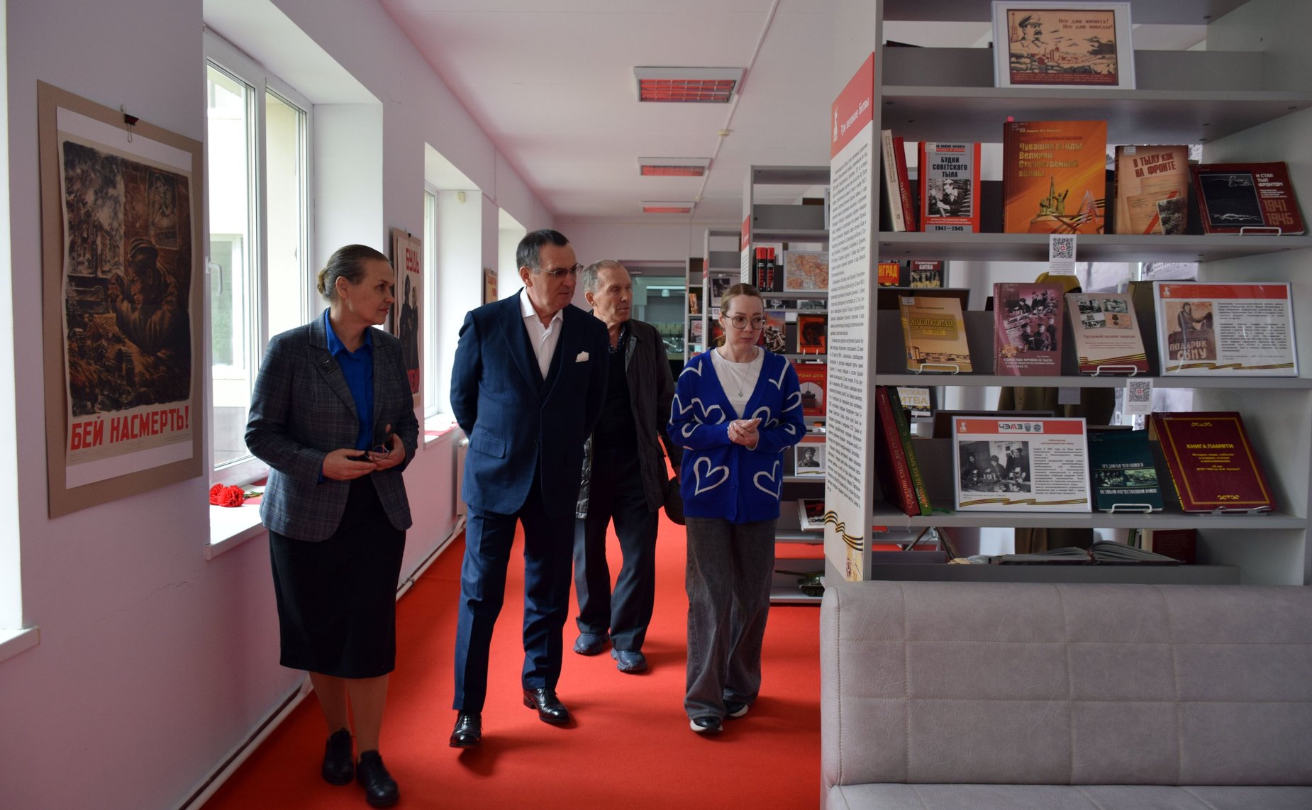 Николай Федоров посетил Национальную библиотеку Чувашской Республики