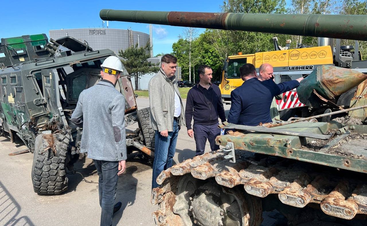 Состоялась передача военной техники — танка Т-72Е вологодской кадетской школе из экспозиции выставки «Фашизм. Невыученные уроки истории. Связь времен»