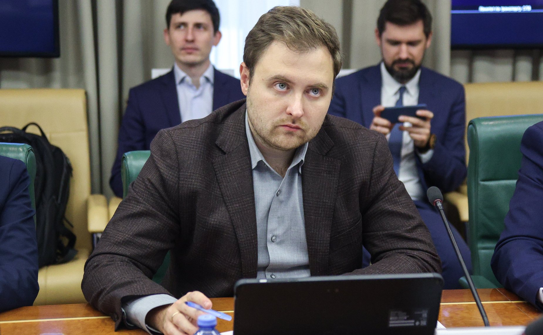 Круглый стол Комитета Совета Федерации по экономической политике «Проблемы и перспективы развития перевозок пассажиров легковым такси»