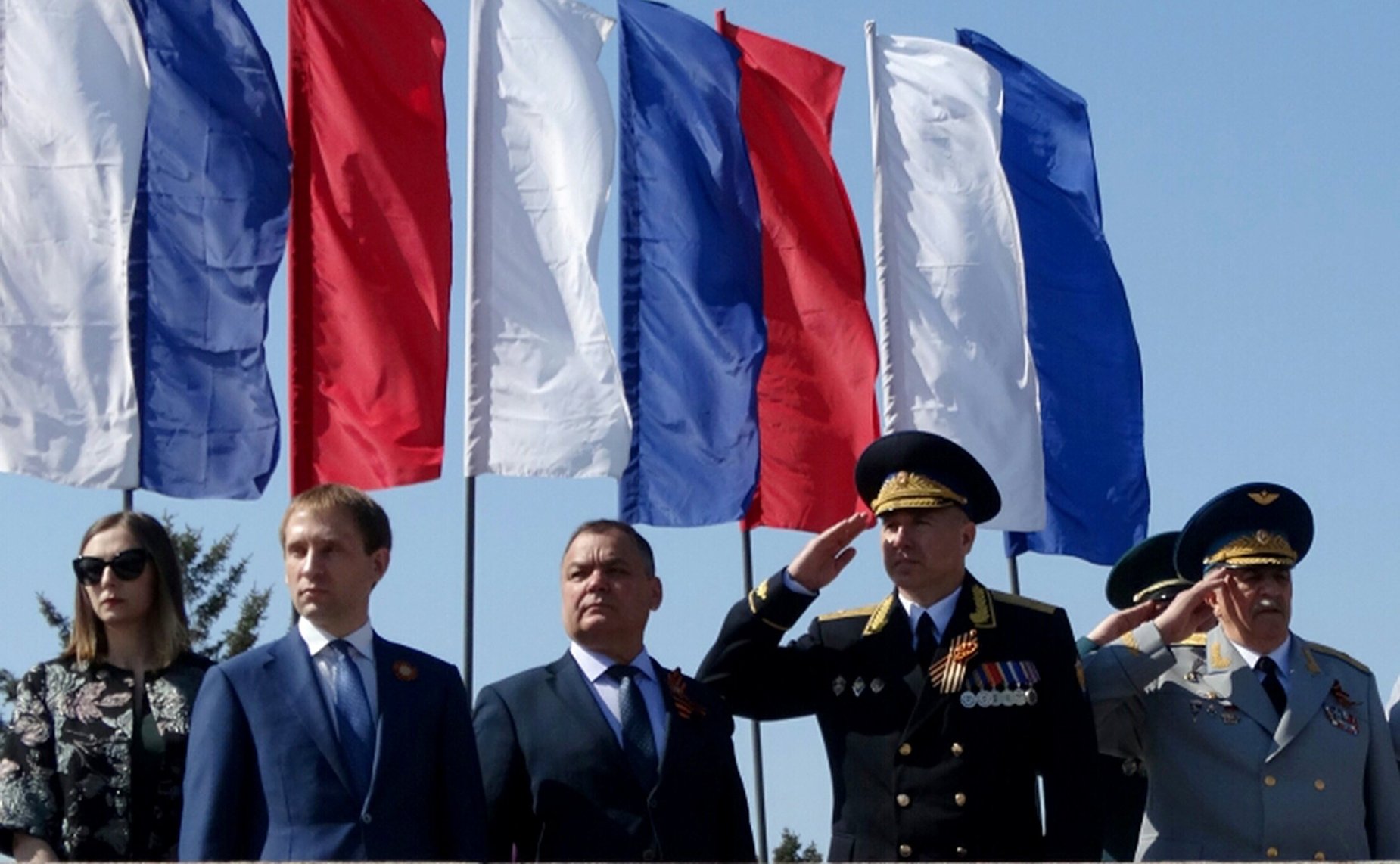 А. Суворов принял участие в праздновании Дня Победы в Благовещенске