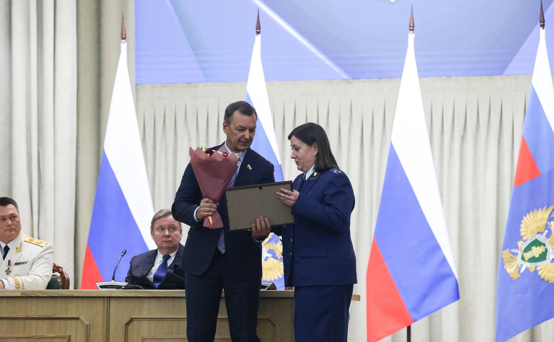 Сенаторы Российской Федерации приняли участие в торжественном заседании, посвященном празднованию Дня работника прокуратуры РФ