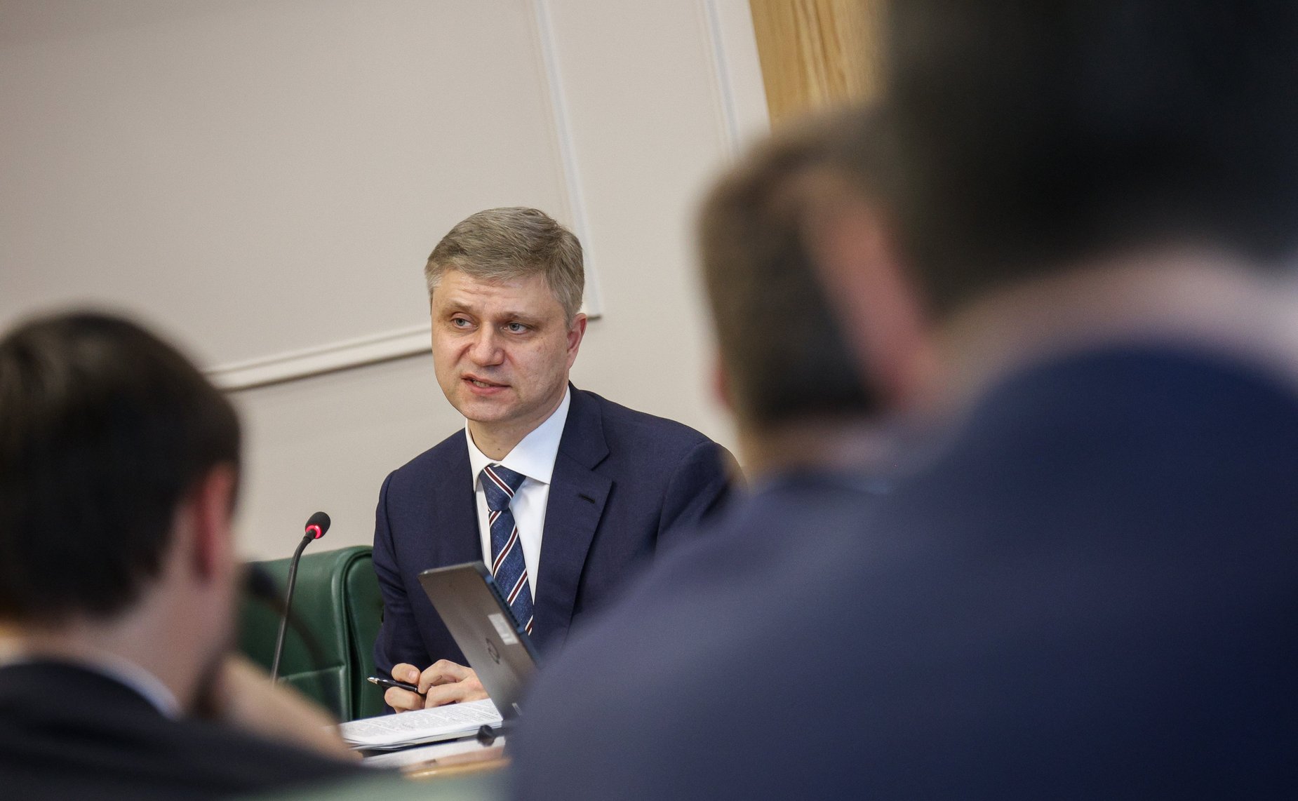 Встреча сенаторов Российской Федерации с генеральным директором — председателем правления ОАО «РЖД» Олегом Белозеровым в формате «Открытого диалога»