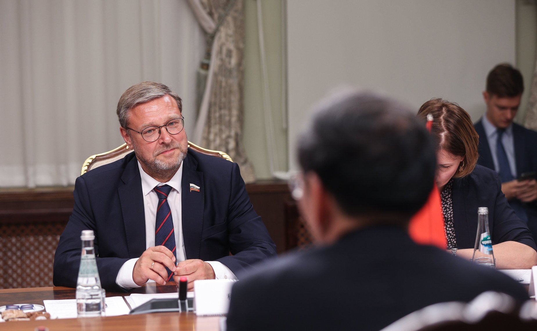 Встреча заместителя Председателя Совета Федерации Константина Косачева с губернатором провинции Ляонин Китайской Народной Республики Ли Лэчэном