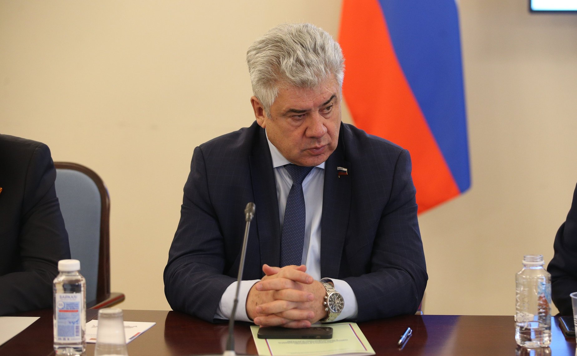 Виктор Бондарев