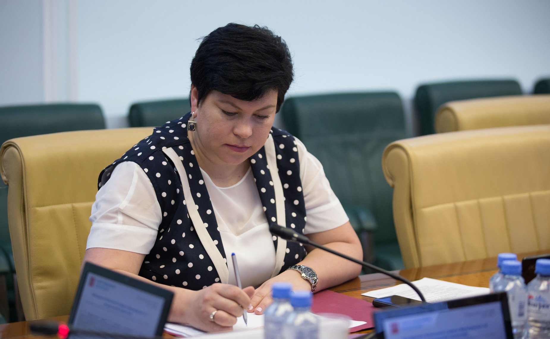 Л. Кононова