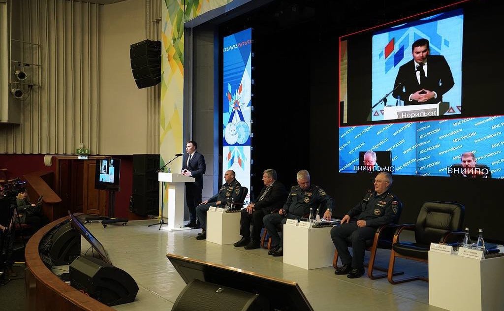 Валерий Семенов принял участие в межведомственных учениях сил и средств государственной системы предупреждения и ликвидации чрезвычайных ситуаций в Арктической зоне «Безопасная Арктика — 2023»