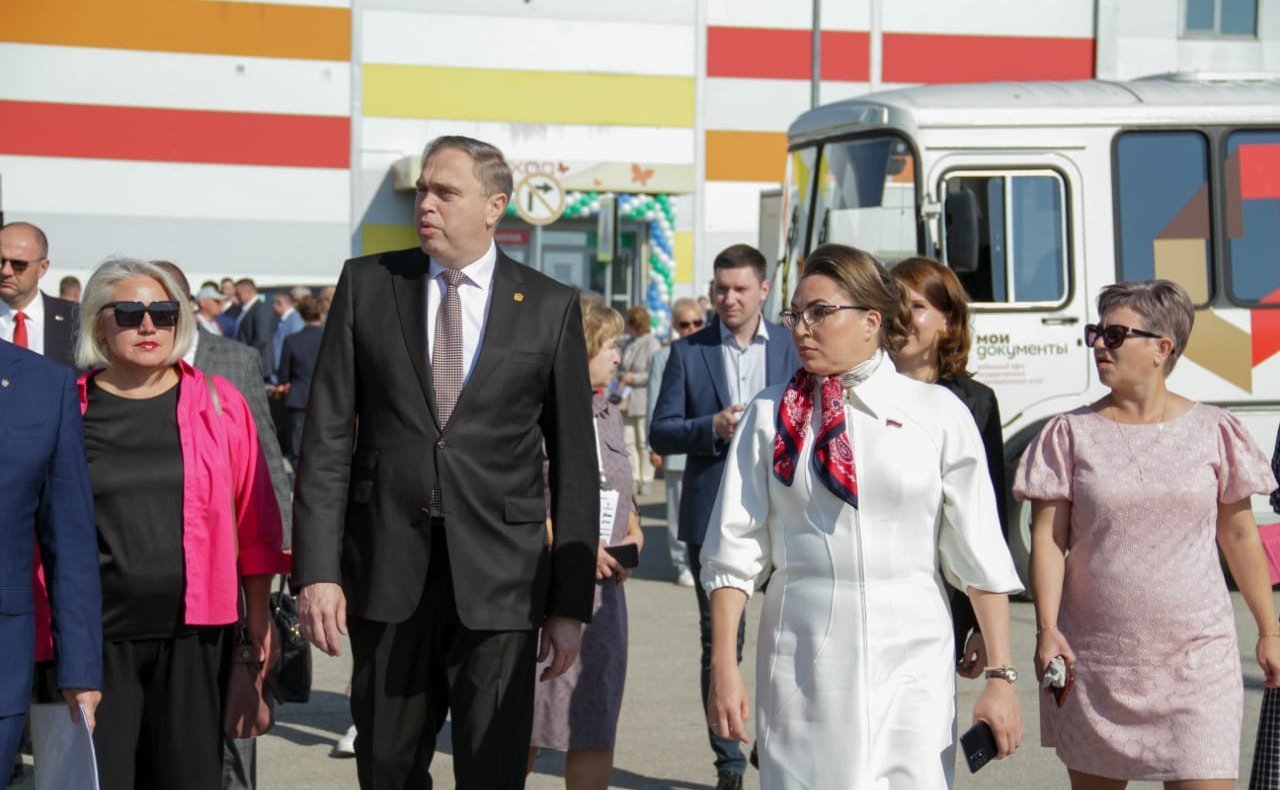 Елена Шумилова посетила пятую ежегодную выставку «Достояние Севера – 2022»