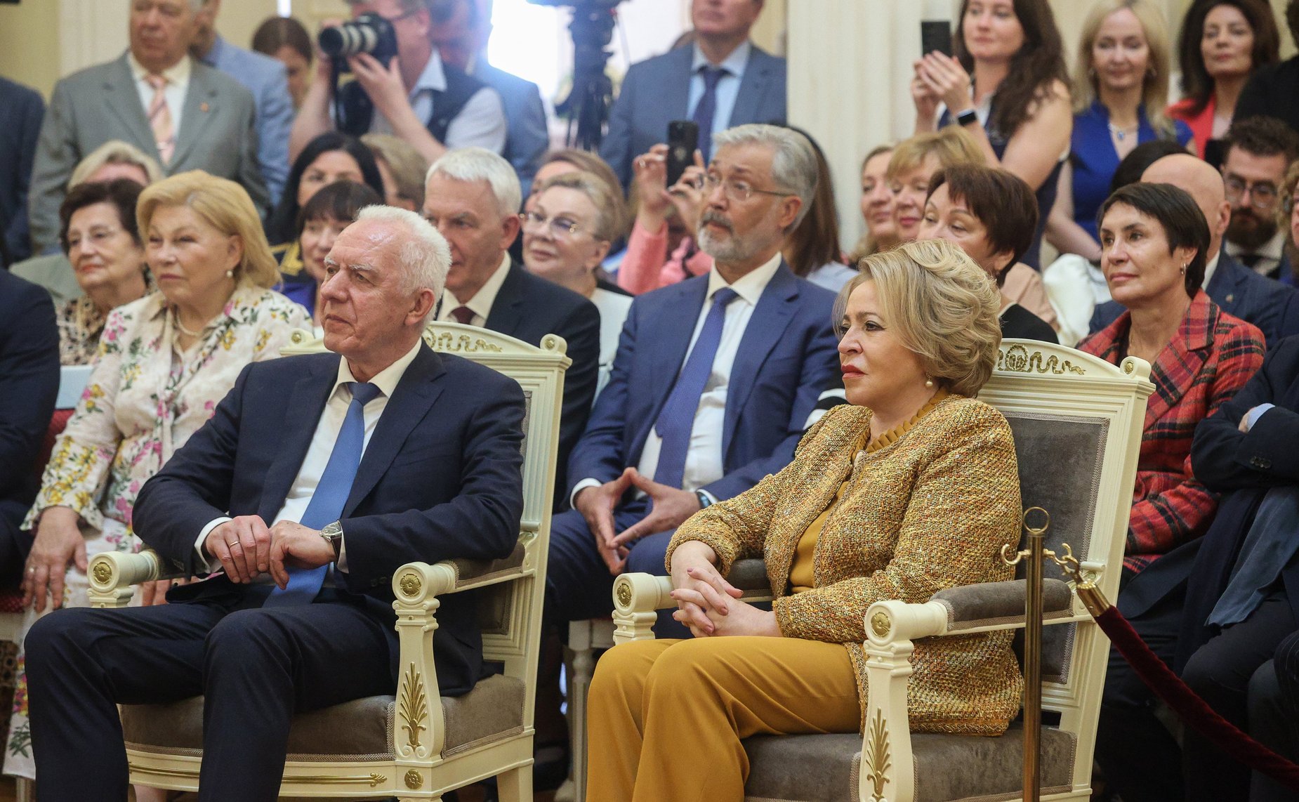 Валентина Матвиенко приняла участие в торжественной церемонии вручения знаков отличия лицам, удостоенным звания «Почетный гражданин Санкт-Петербурга» в 2024 году