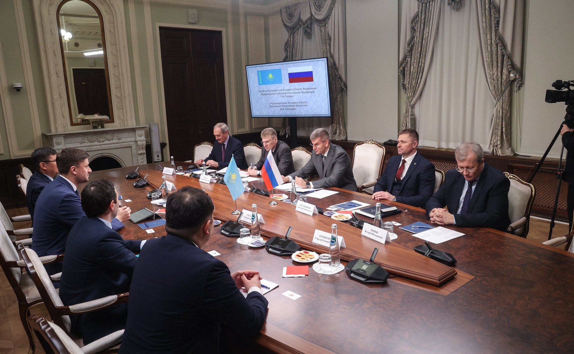 Встреча Руководителя Аппарата Совета Федерации Геннадия Голова с Руководителем Аппарата Сената Парламента Республики Казахстан