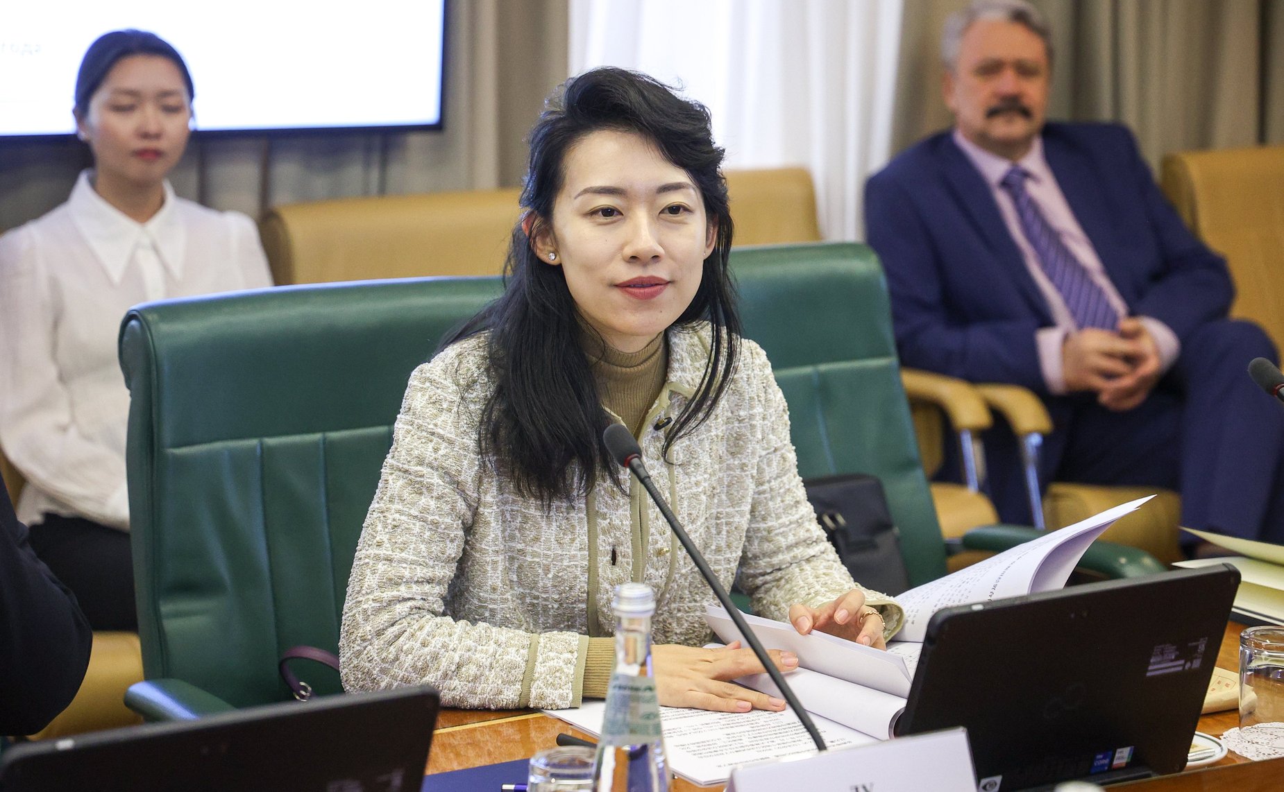 Олег Голов провел встречу с председателем Рабочей комиссии по делам представителей Постоянного комитета Всекитайского собрания народных представителей Китайской Народной Республики