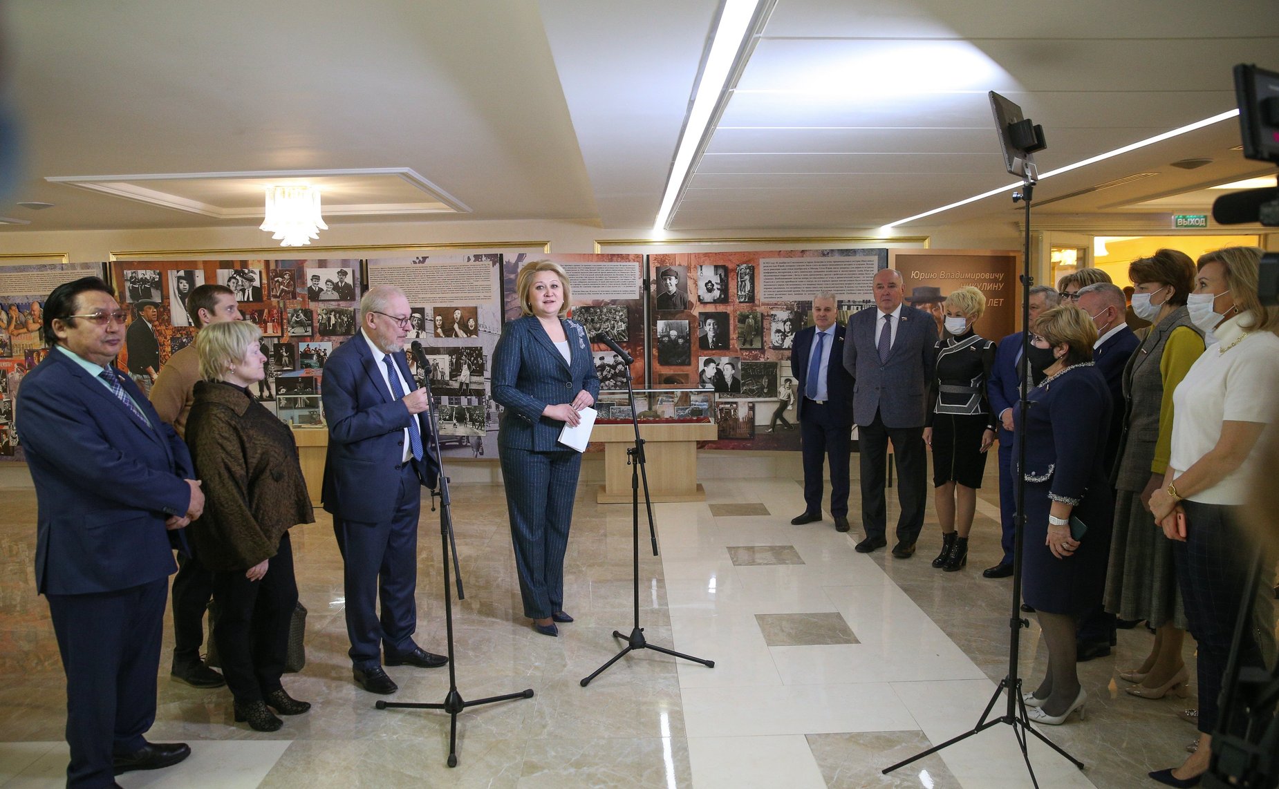 Открытие в Совете Федерации выставки, посвященной 100-летию со дня рождения Юрия Никулина