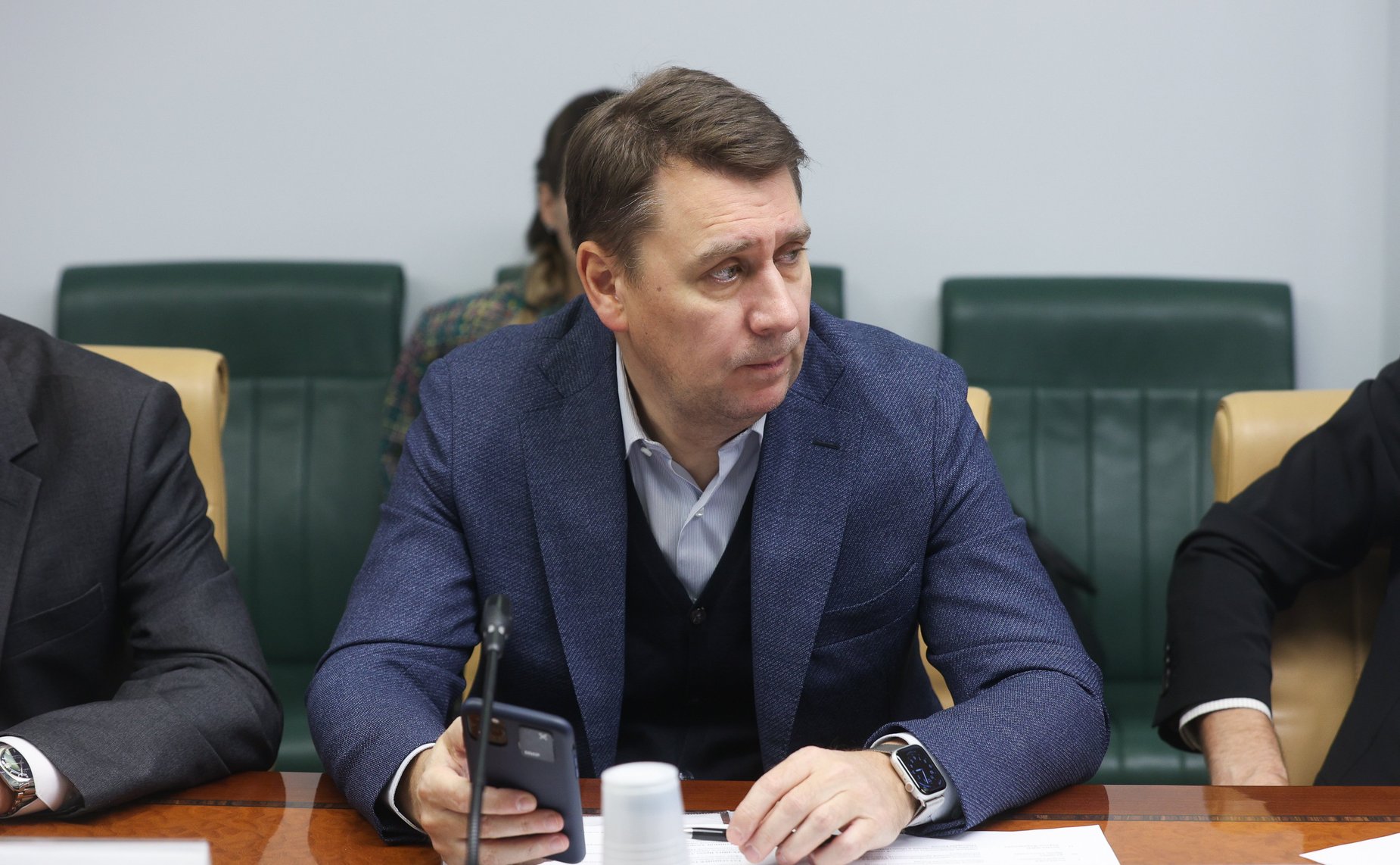 Совещание Комитета СФ по экономической политике «Об эффективности регулирования оборота табачной и никотинсодержащей продукции и о мерах по ее повышению»