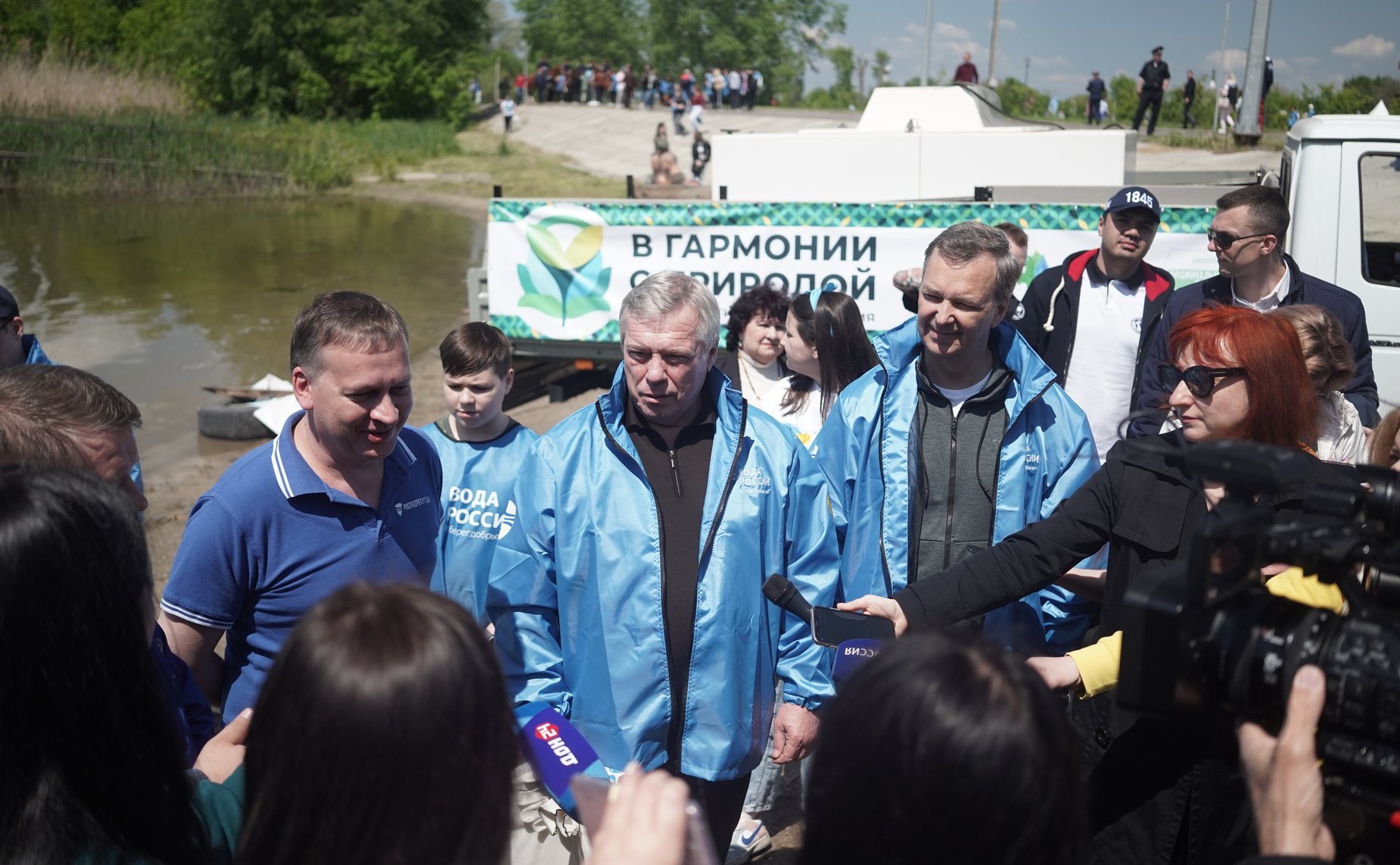 Всероссийская экологическая акция «Вода России» прошла на берегу Дона в станице Старочеркасской Аксайского района Ростовской области