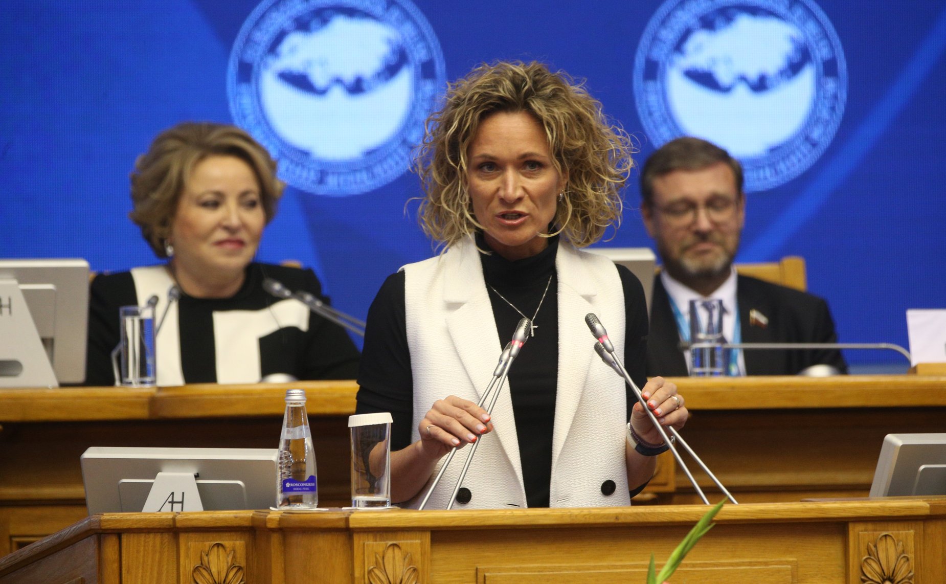 Заключительное пленарное заседание Третьего Евразийского женского форума «Женщины: глобальная миссия в новой реальности»