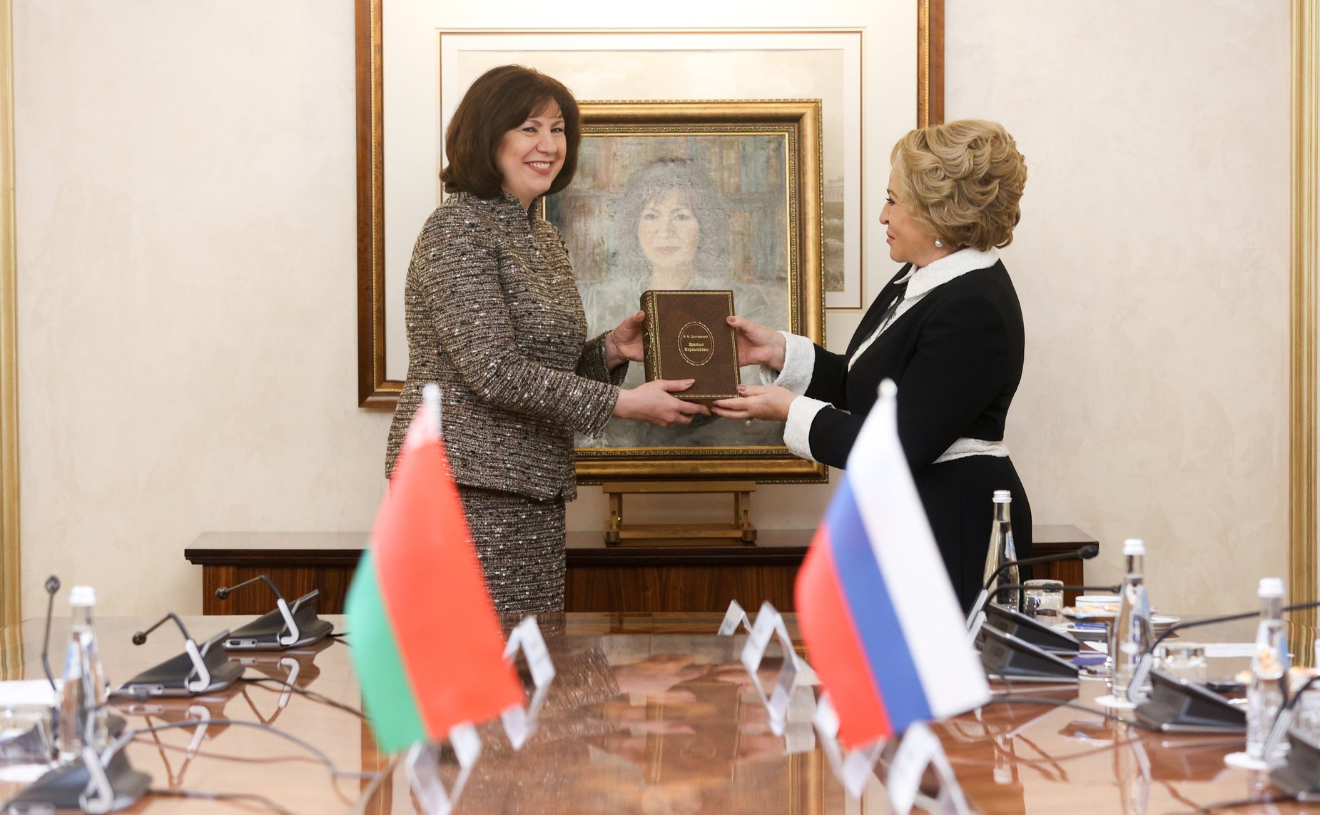 Встреча Председателя Совета Федерации Валентины Матвиенко с Председателем Совета Республики Национального Собрания Республики Беларусь Натальей Кочановой