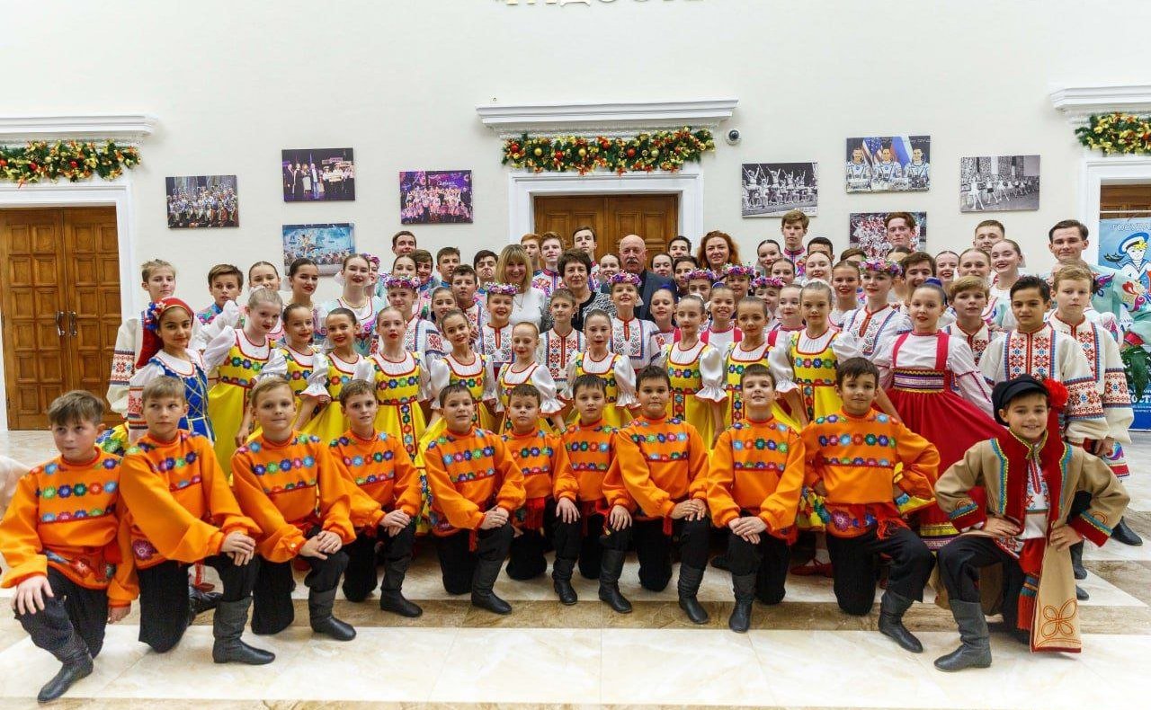 Екатерина Алтабаева посетила концерт хореографического ансамбля «Радость»