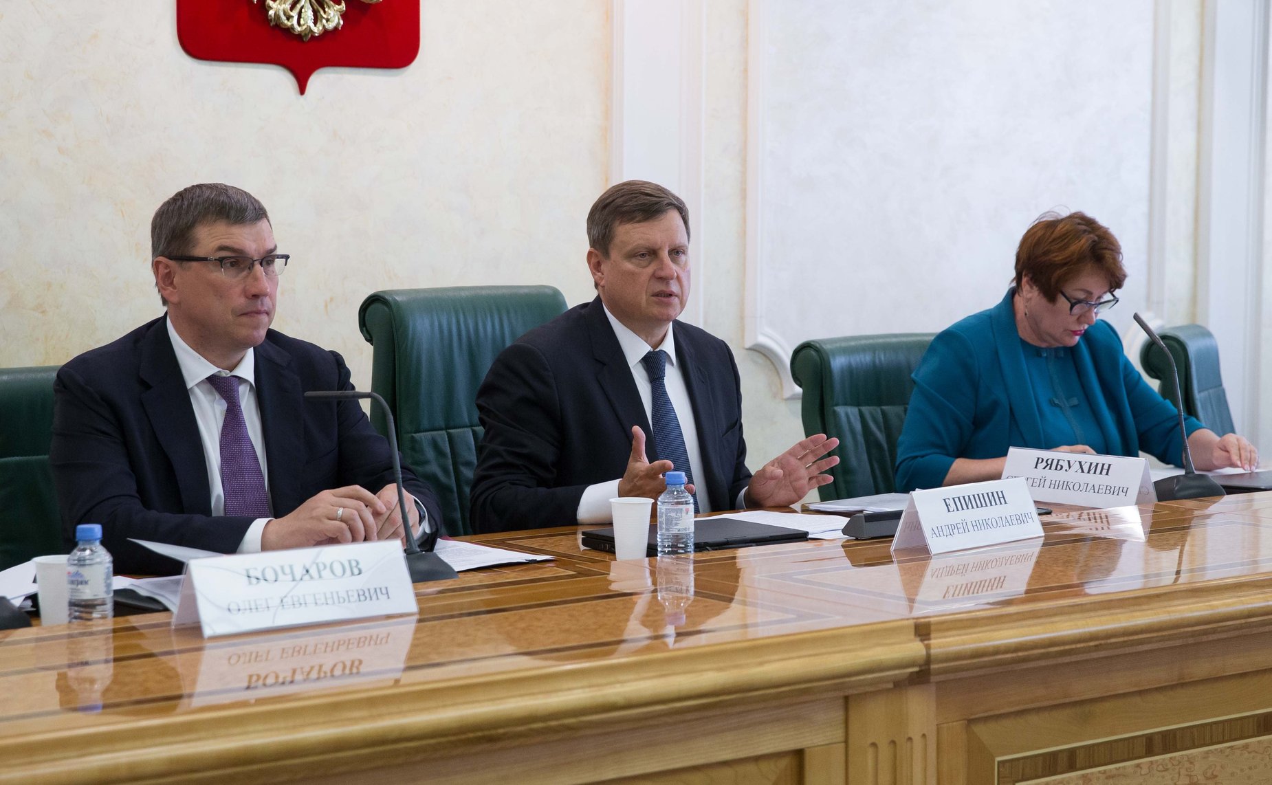 Заседание рабочей группы при Комитета СФ по экономической политике по вопросам государственной политики в сфере авиастроения