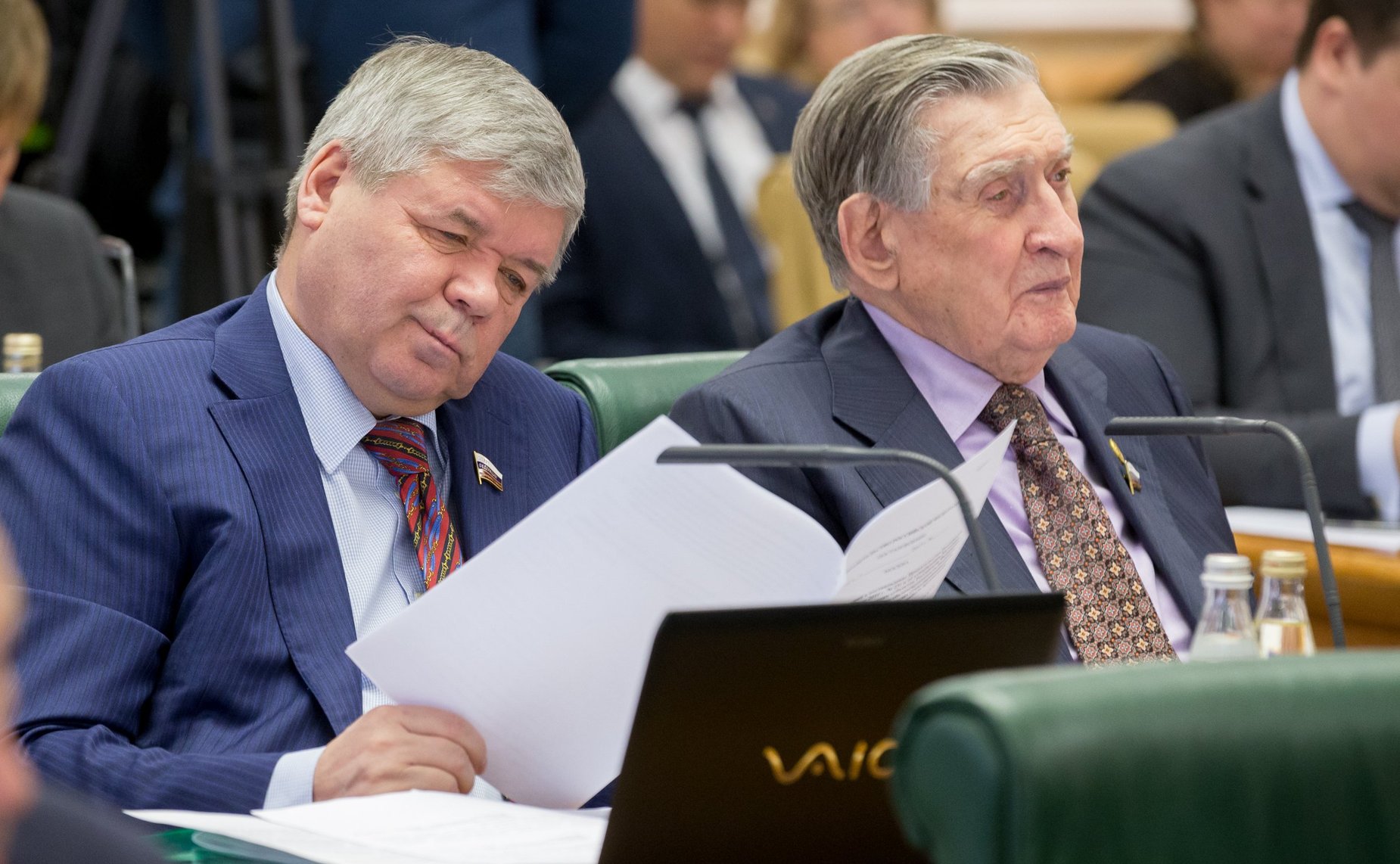 Ю. Неелов и В. Долгих