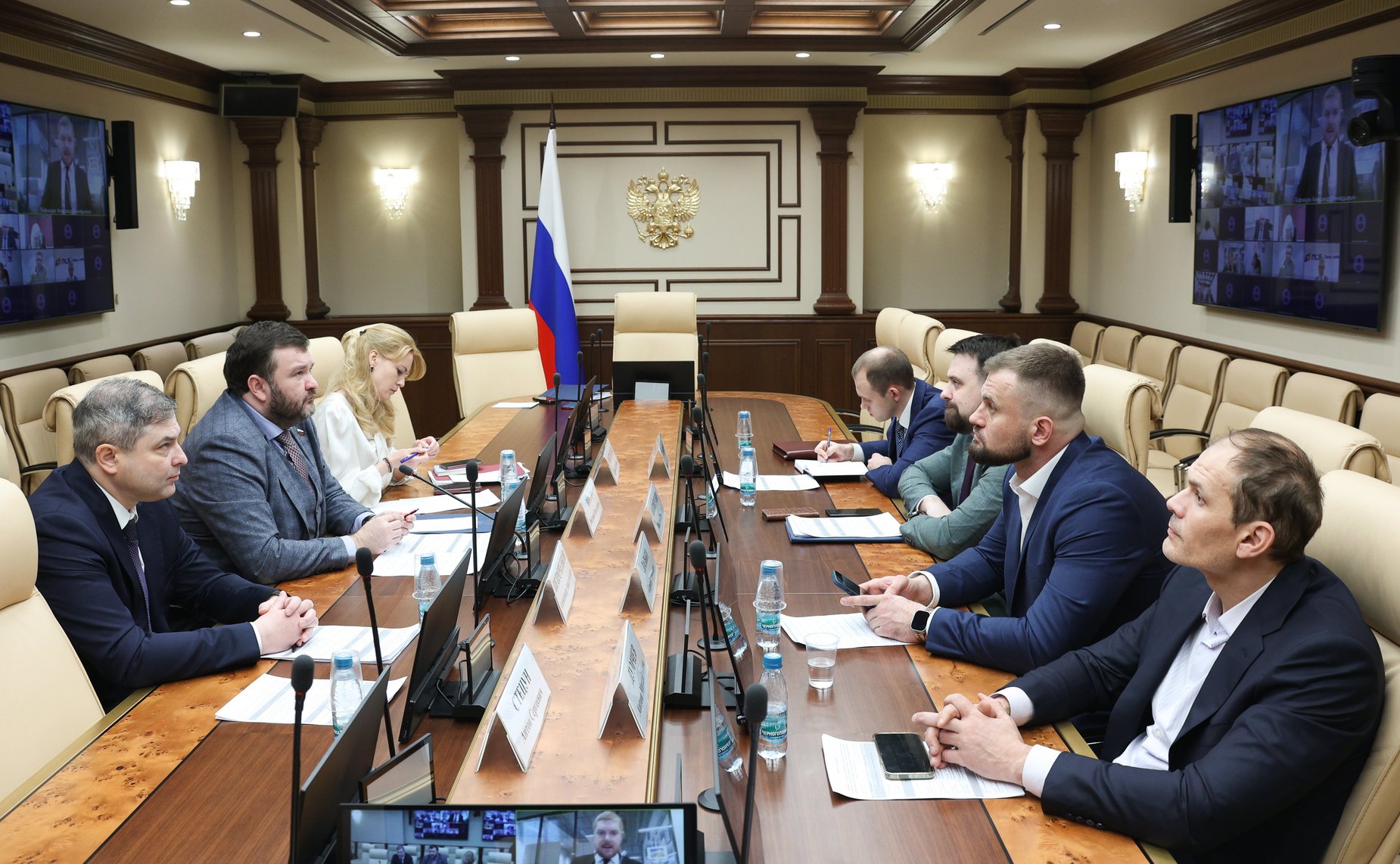 Совещание «Строительство и развитие логистических и распределительных центров, торговых объектов, входящих в крупные торговые сети, на территориях ДНР, ЛНР, Запорожской области и Херсонской области»