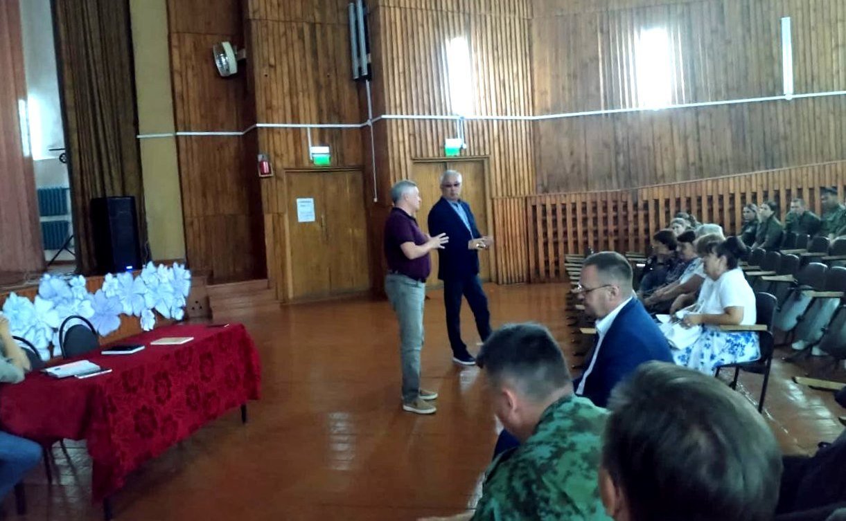 Баир Жамсуев и Сергей Михалов в рамках работы в субъекте РФ посетили Кыринский район