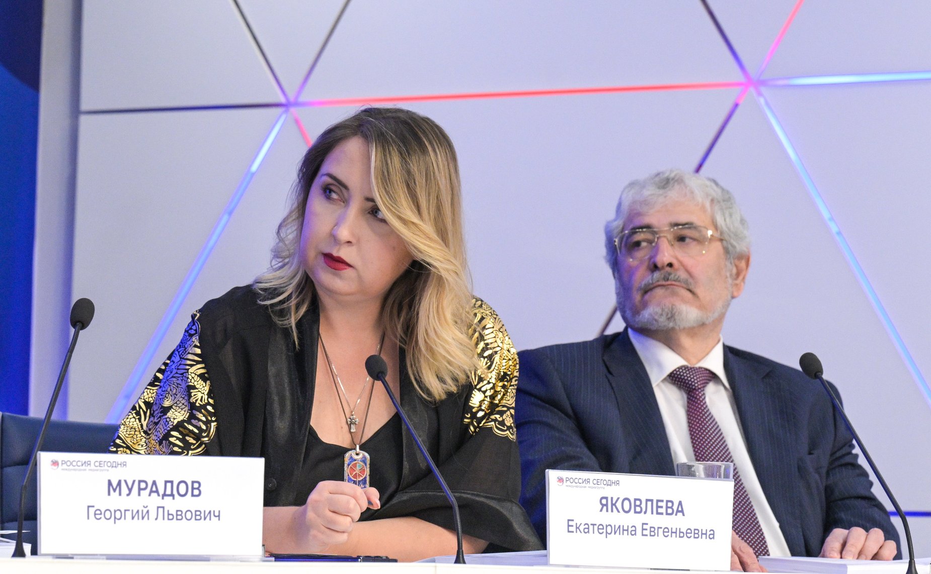 В международном мультимедийном пресс-центре Медиагруппы «Россия сегодня» состоялась пресс-конференция «Конфликт на Украине: взгляд из Италии»