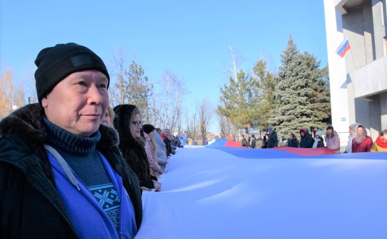 Григорий Ледков принял участие в выездной культурно-гуманитарной миссии в Мариуполе