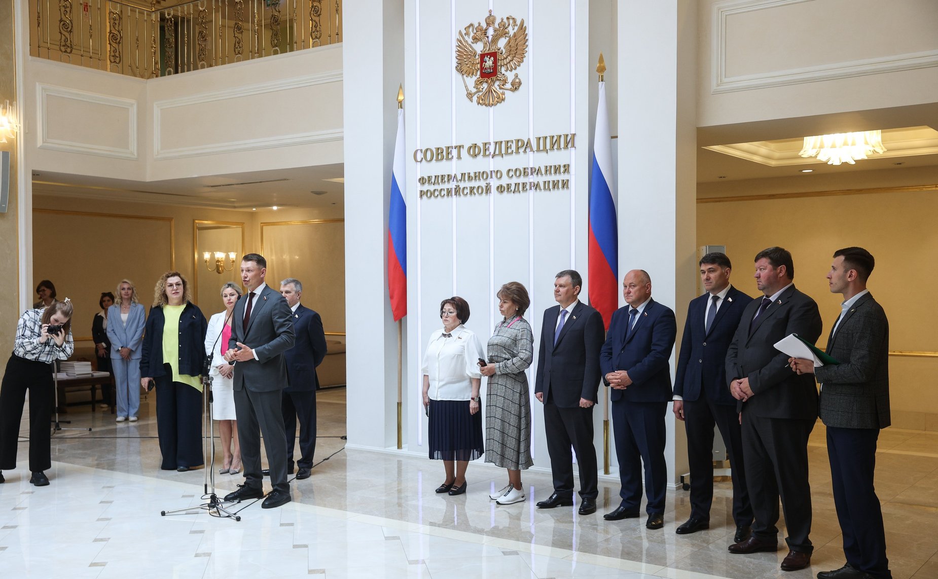 В Совете Федерации открылась выставка «Подвиг села: новые герои»