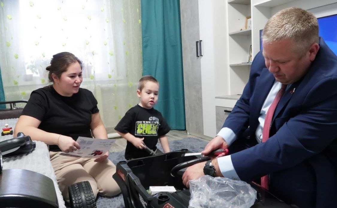 Денис Гусев исполнил новогоднее желание юного жителя Ненецкого автономного округа