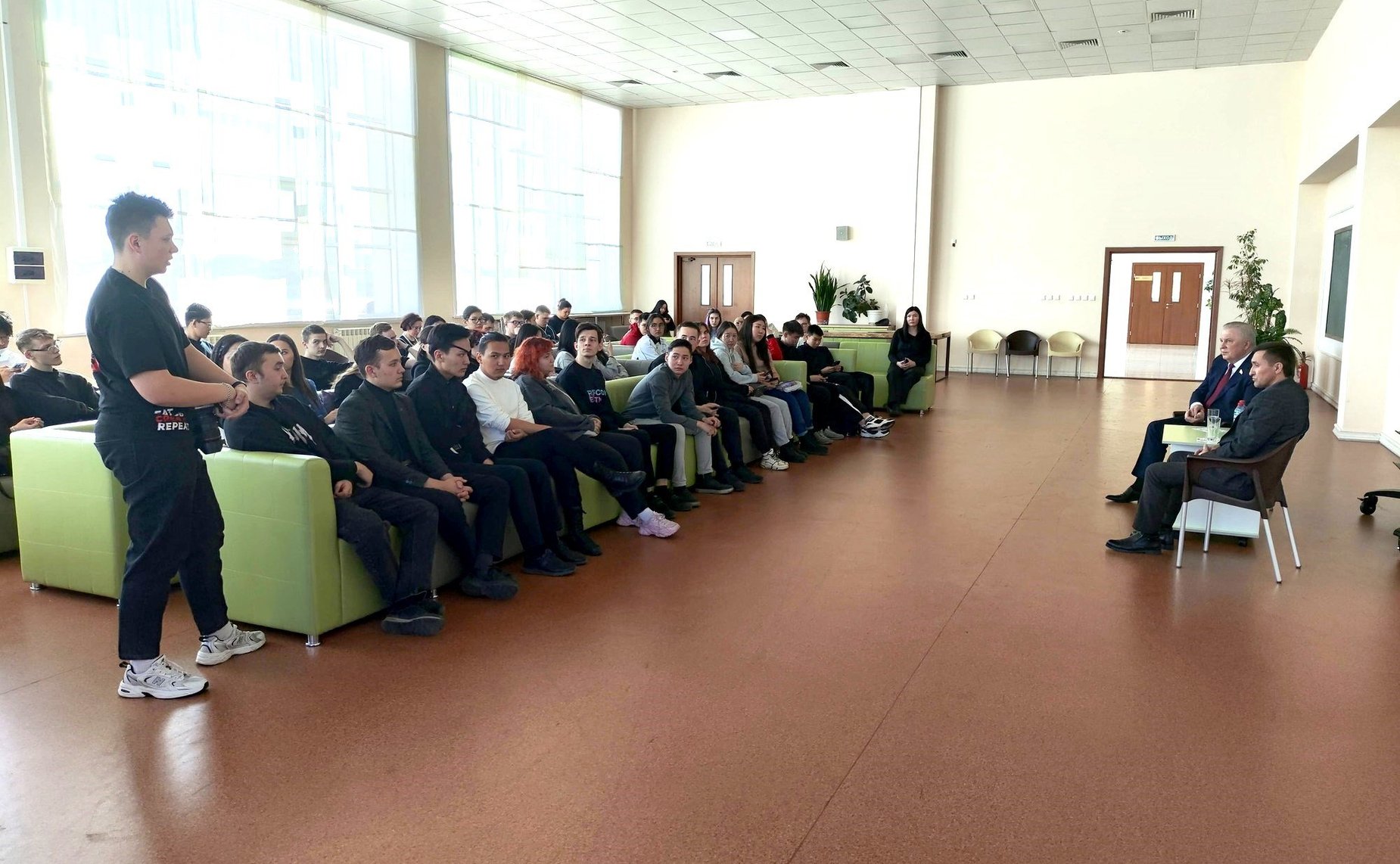 Встреча Вячеслава Наговицына со студентами и преподавателями вуза