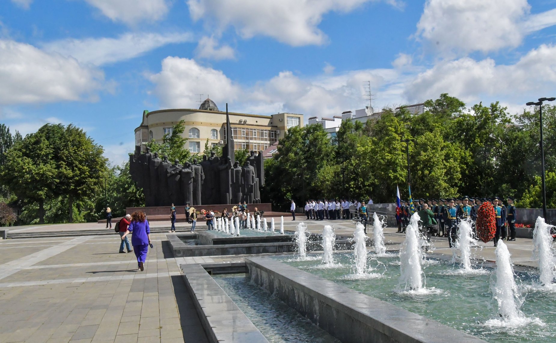 Сергей Лукин почтил память воинов, павших в Великой Отечественной войне
