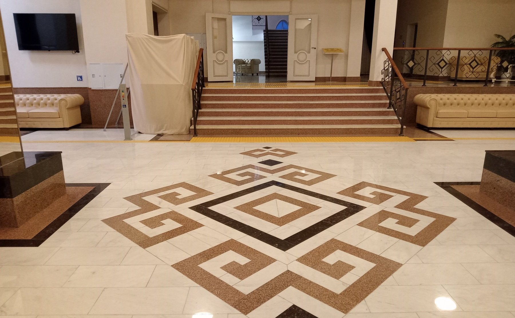 Сергей Мартынов посетил недавно появившийся в Марий Эл Дом дружбы народов