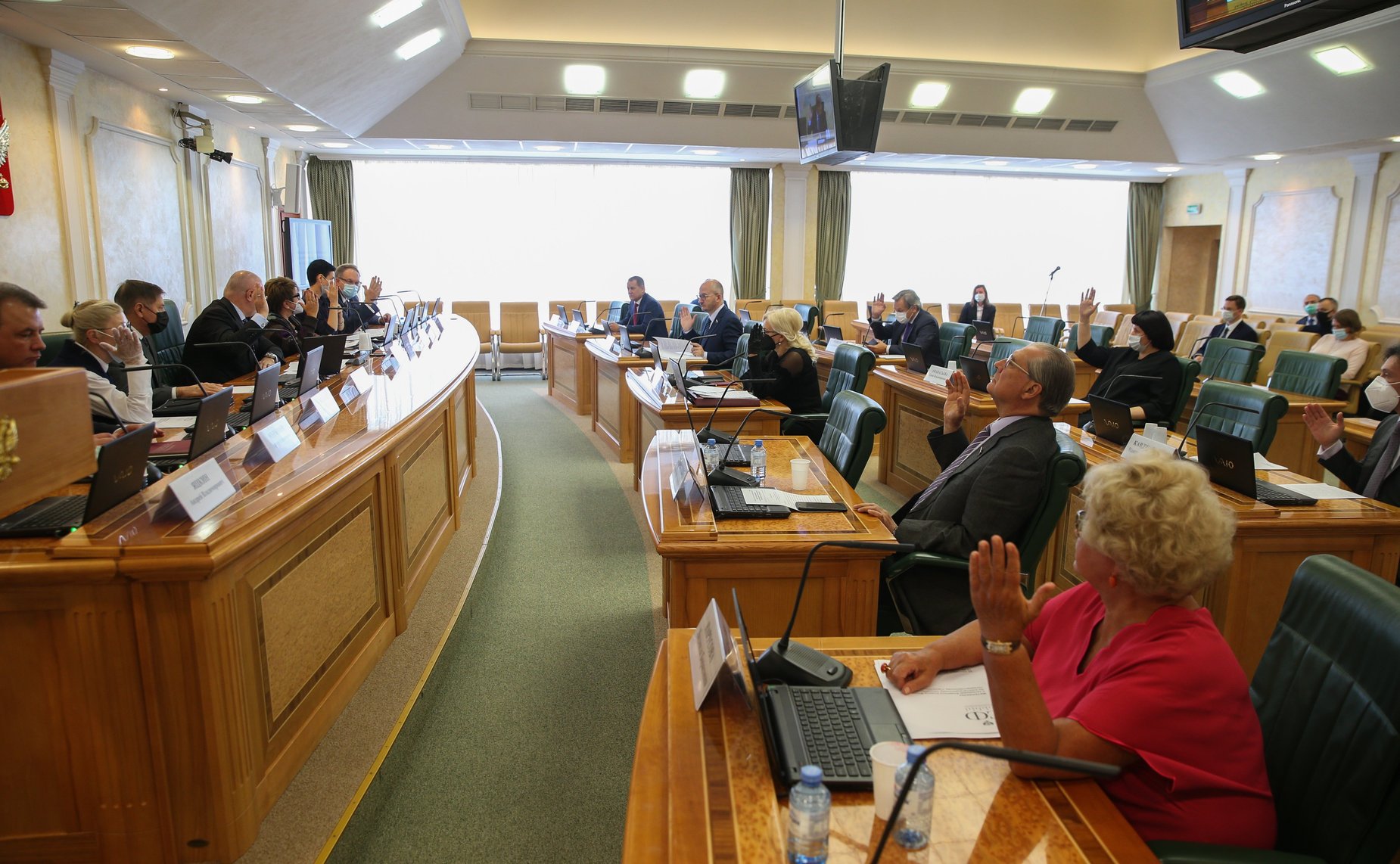 Заседание Комитета СФ по конституционному законодательству и государственному строительству