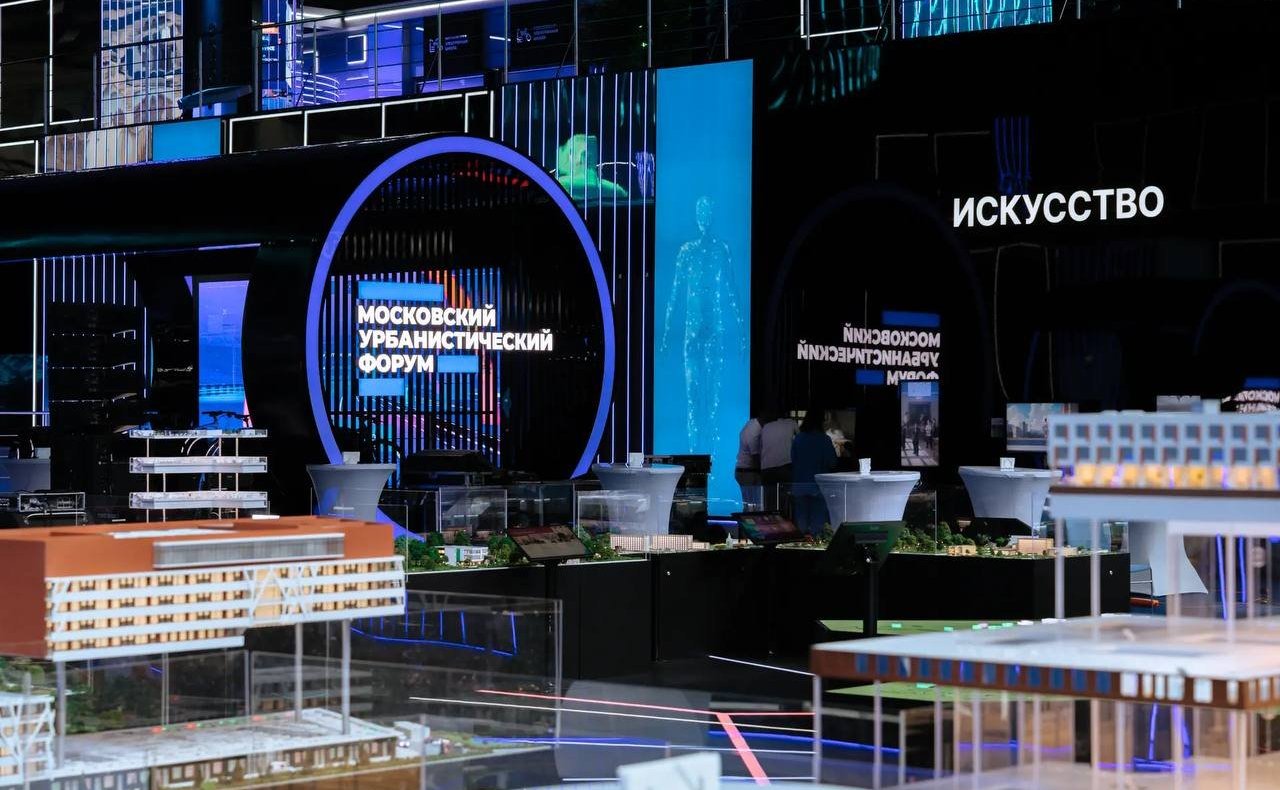 Инна Святенко посетила площадку Московского урбанистического форума в Гостином дворе