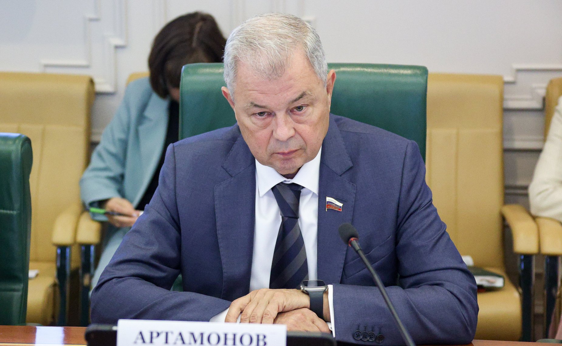 Анатолий Артамонов