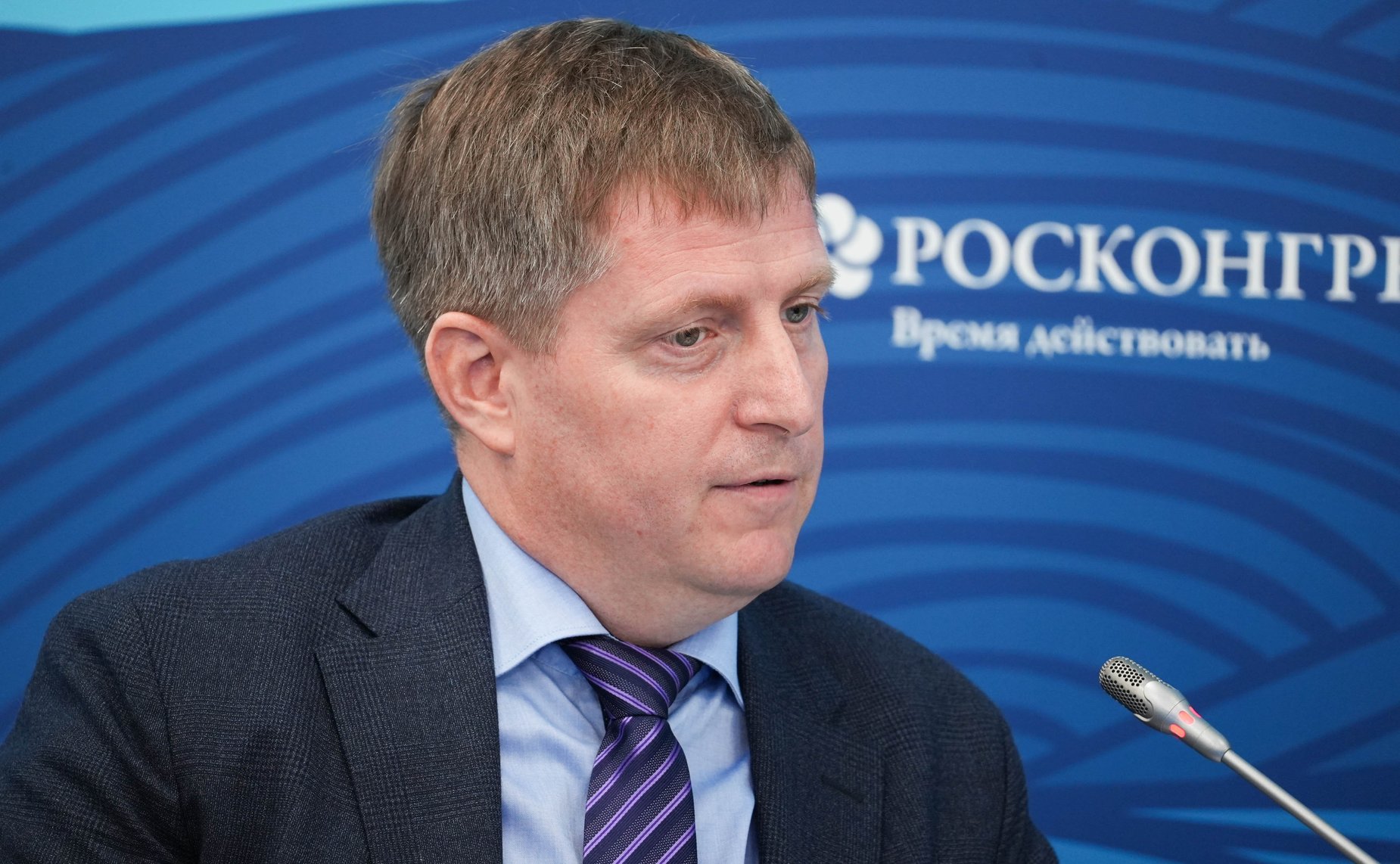 Сессия «Сохранить планету. Роль Дальнего Востока». Сенаторы принимают участие в VIII Восточном экономическом форуме