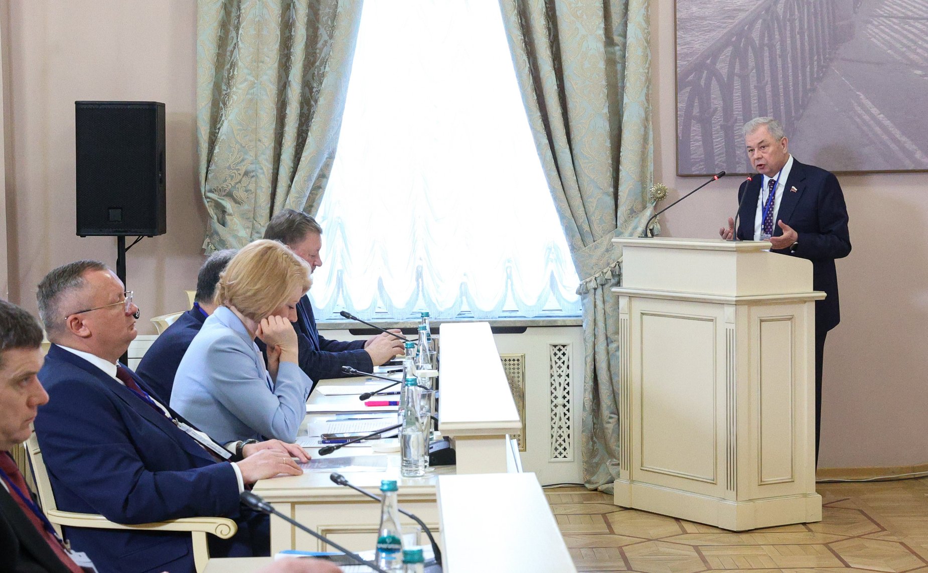 Анатолий Артамонов