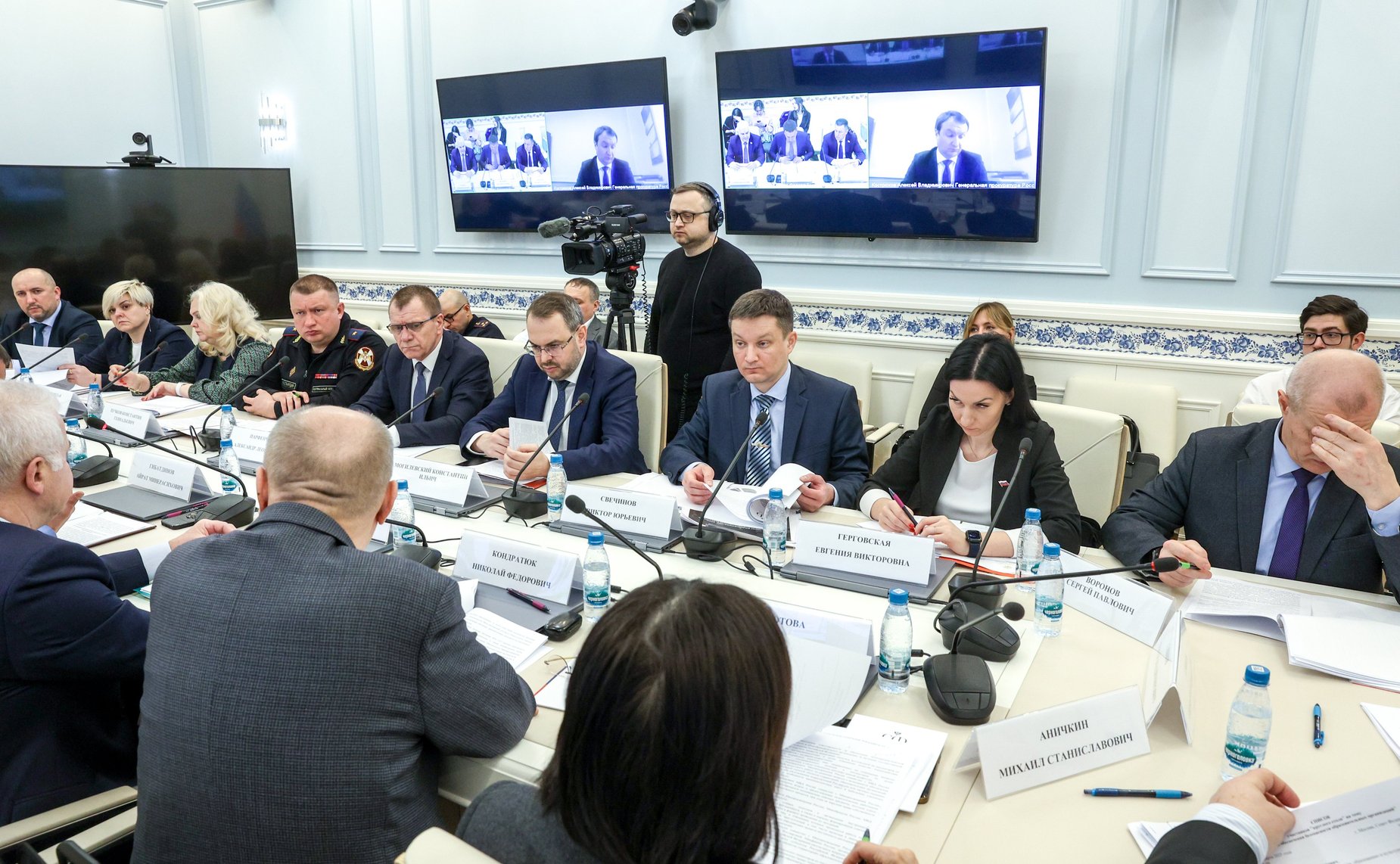 Круглый стол на тему «Вопросы обеспечения безопасности образовательных организаций»