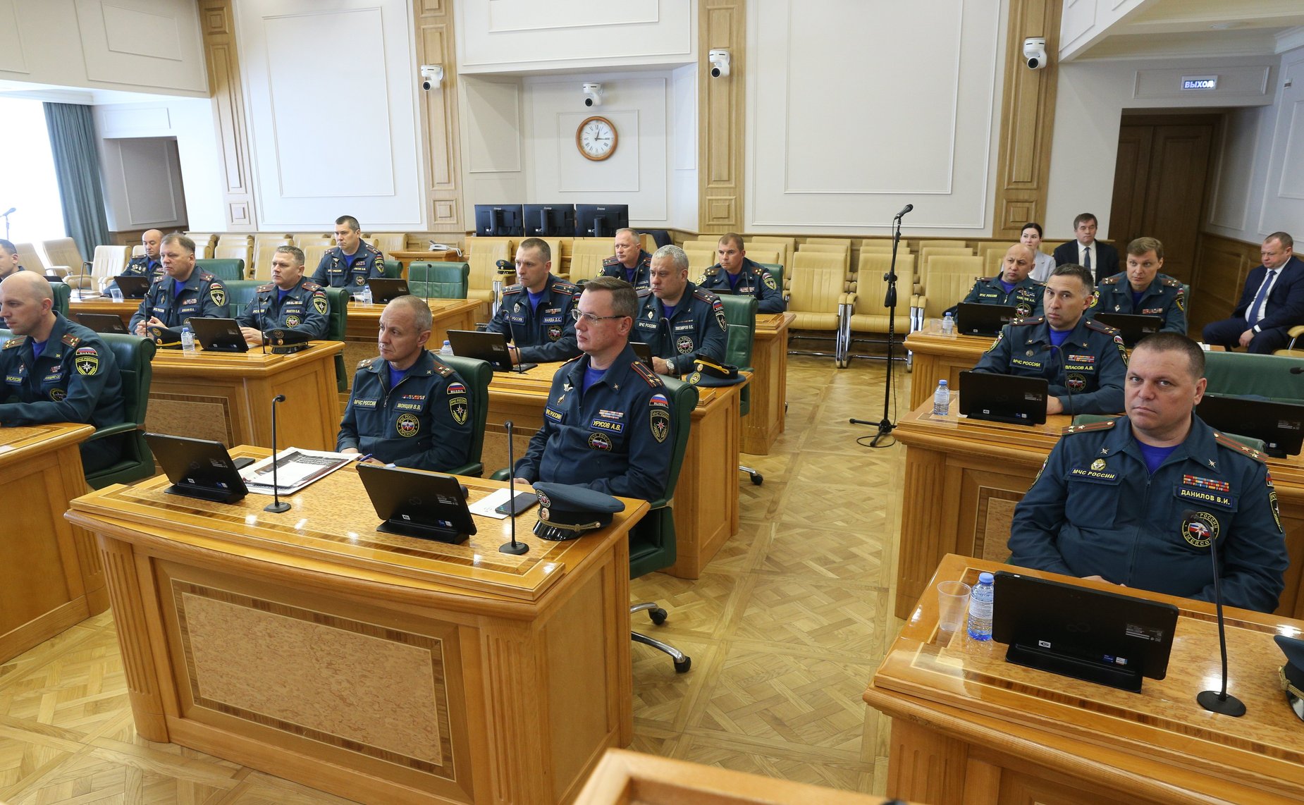 Встреча сенаторов РФ со слушателями Академии Государственной противопожарной службы МЧС России